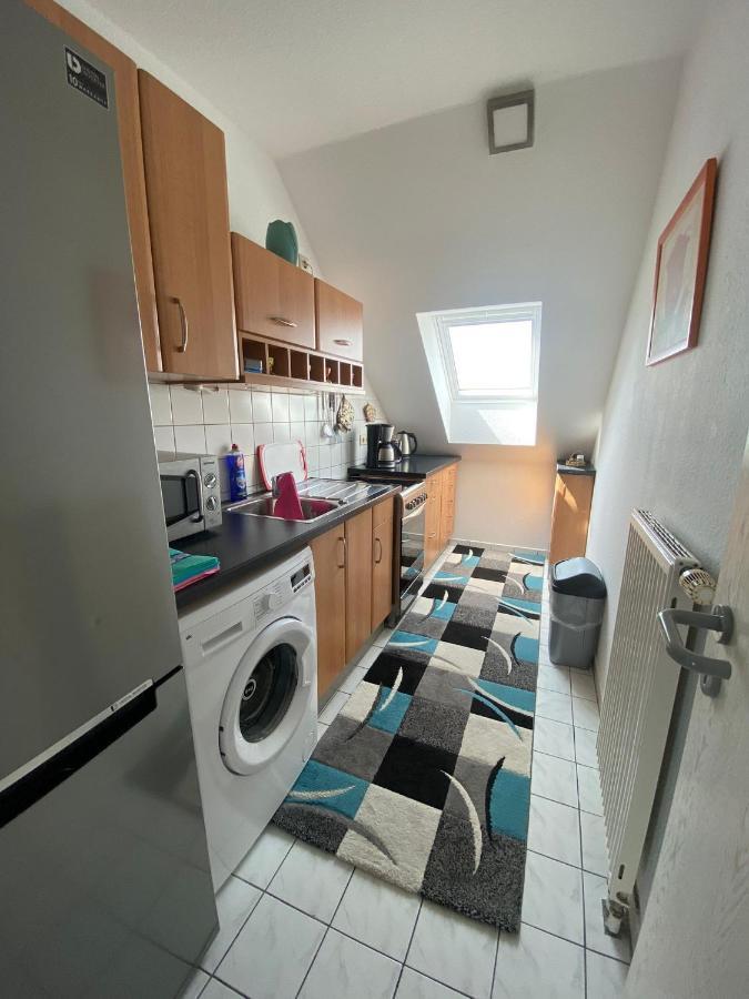 Dachgeschoss Apartment Mit Ausblick Halle  外观 照片